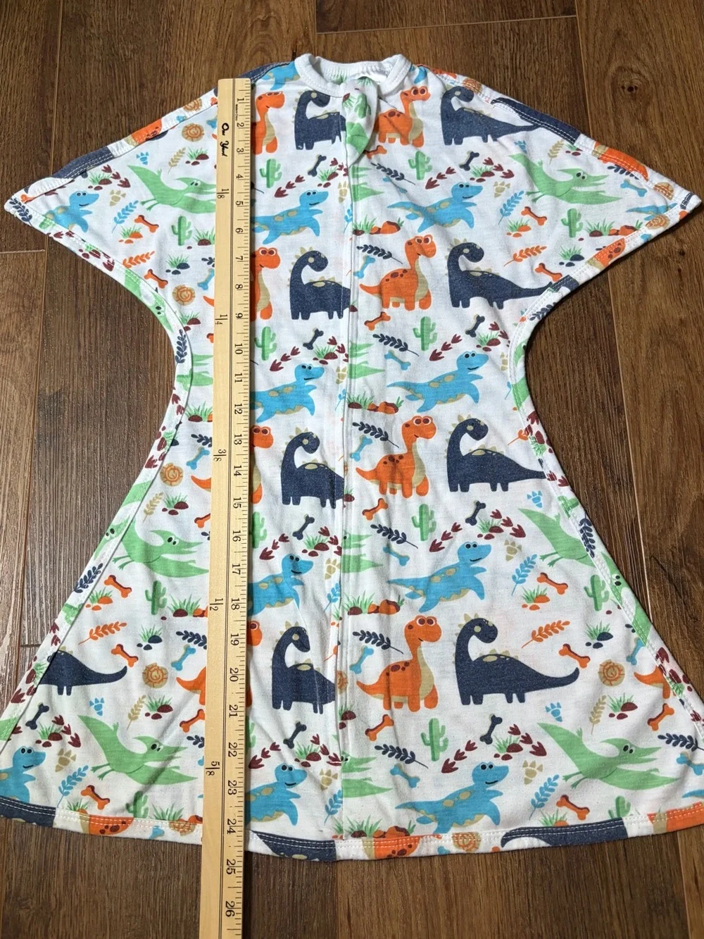 Sleeping Baby Zipadee zip dinosaurs lightweight size small 4m-8m